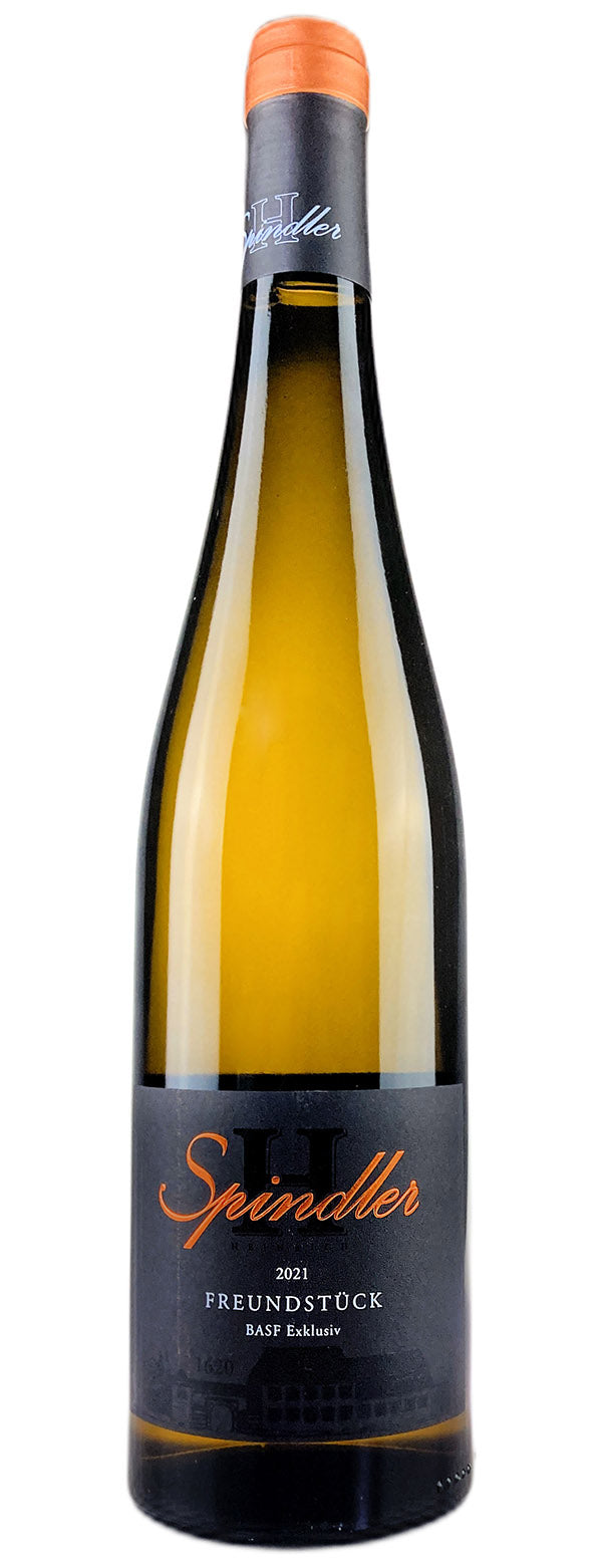W106588B - 2021 Freundstück Riesling trocken BASF Exklusiv (12 bottles)